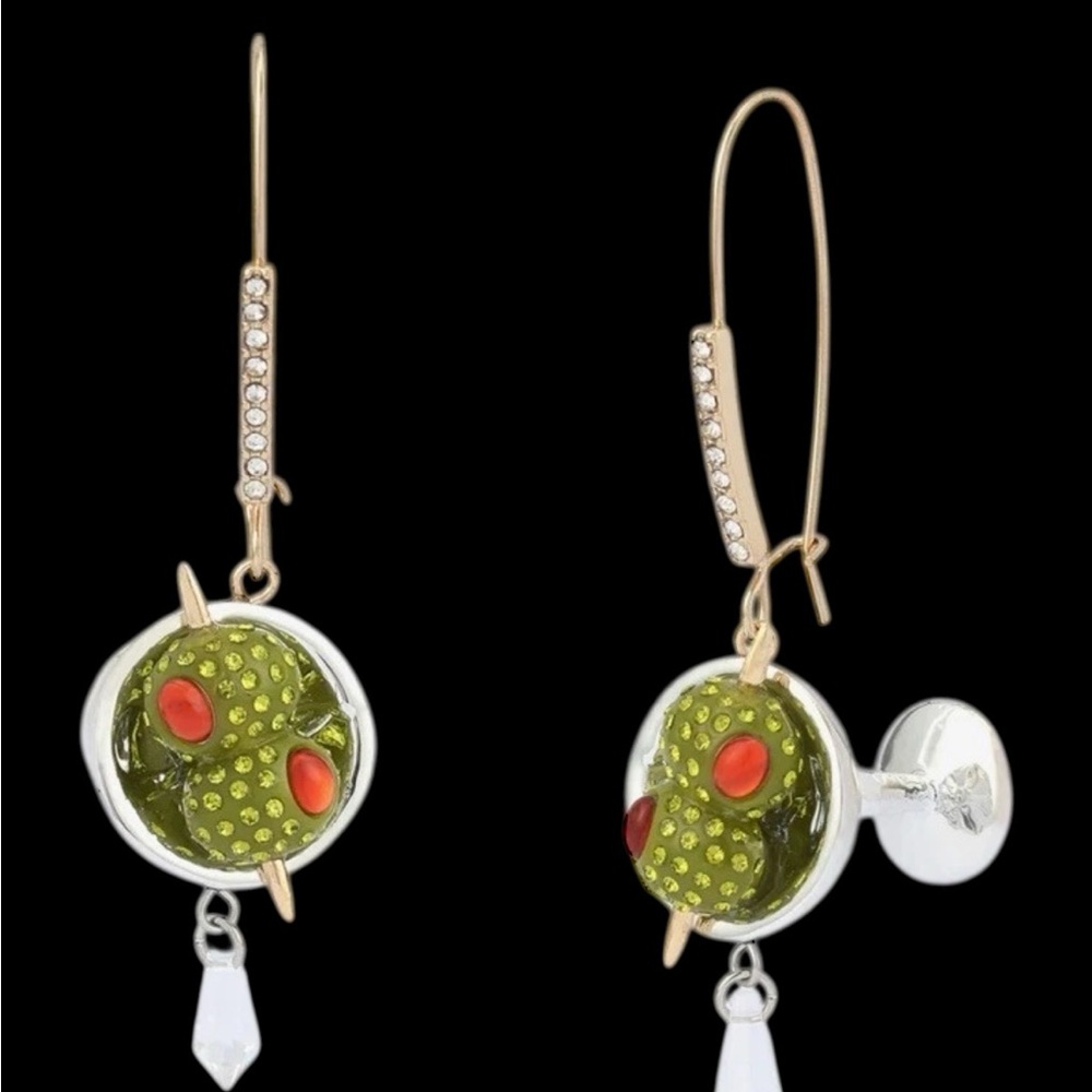 Betsey Johnson green and Silver Earrings